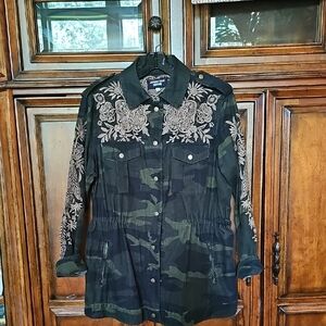 JOHNNY WAS: Black and Green Camo  Embroidered Jacket! Sz. MD! Worn Once!